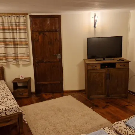 Konukevi Melnik Pyramids