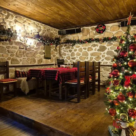 Melnik Pyramids Konukevi Zlatkov Chiflik