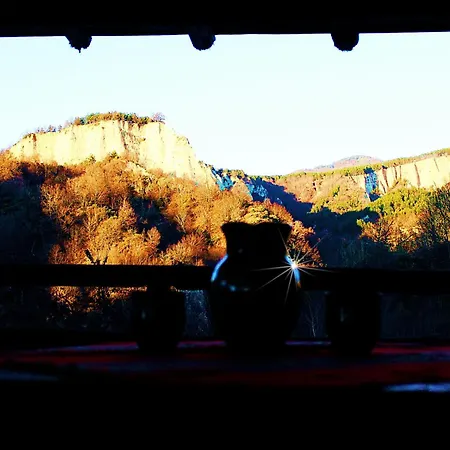 Melnik Pyramids Konukevi Zlatkov Chiflik