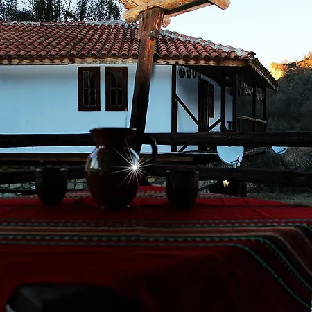 Melnik Pyramids Konukevi *