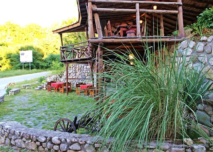 Къща за гости Melnik Pyramids