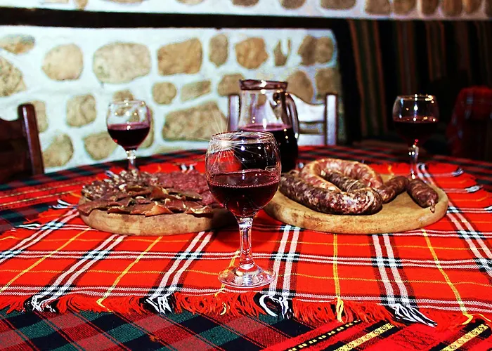 Къща за гости Melnik Pyramids Zlatkov Chiflik