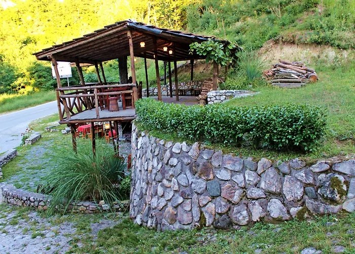 Къща за гости Melnik Pyramids *